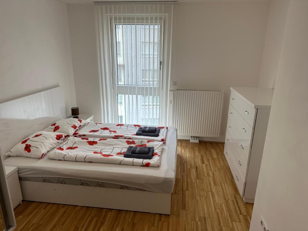 Hauptbahnhof Ferienwohnung Am Park Вена Экстерьер фото